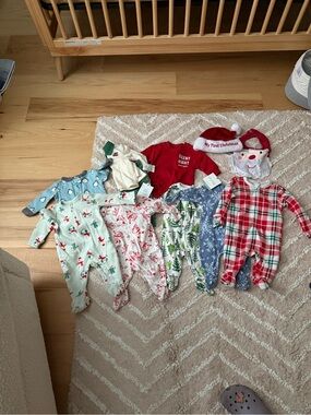 Holiday baby bundle size 0-3 months, 9 pieces